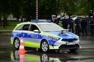 Policjanci podczas eliminacji