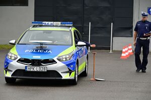 Policjanci podczas eliminacji