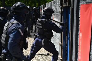 Policjanci podczas szkolenia