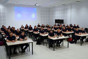 Funkcjonariusze podczas wojewódzkiego finału konkursu par patrolowych