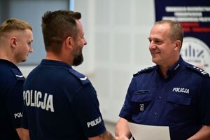 Funkcjonariusze podczas wojewódzkiego finału konkursu par patrolowych