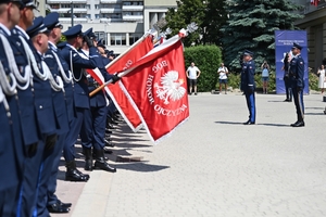 Policjanci i zaproszeni goście - podczas uroczystości Wojewódzkich Obchodów Święta Policji w Rzeszowie