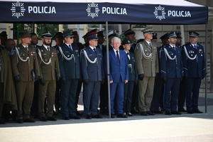 Policjanci i zaproszeni goście - podczas uroczystości Wojewódzkich Obchodów Święta Policji w Rzeszowie