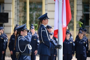 Policjanci i zaproszeni goście - podczas uroczystości Wojewódzkich Obchodów Święta Policji w Rzeszowie