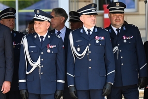 Policjanci i zaproszeni goście - podczas uroczystości Wojewódzkich Obchodów Święta Policji w Rzeszowie