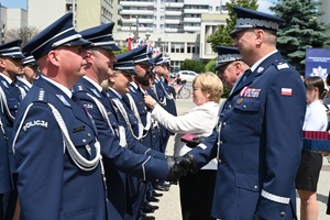 Policjanci i zaproszeni goście - podczas uroczystości Wojewódzkich Obchodów Święta Policji w Rzeszowie