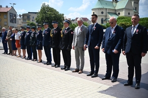 Policjanci i zaproszeni goście - podczas uroczystości Wojewódzkich Obchodów Święta Policji w Rzeszowie