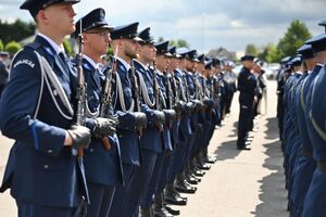Funkcjonariusze podczas obchodów Święta Policji w rzeszowskim oddziale prewencji