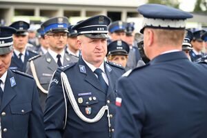 Funkcjonariusze podczas obchodów Święta Policji w rzeszowskim oddziale prewencji