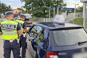 Policjanci kontrolowali przewozy osób „na aplikację” w Rzeszowie