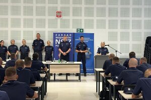 Policjanci biorący udział w Wojewódzkim Finale XVI Ogólnopolskich Zawodów Policjantów Dzielnicowych "Dzielnicowy Roku"