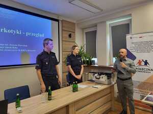 Policjanci na spotkaniu z pracownikami ROPS