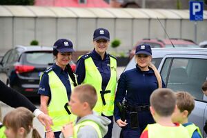 Policjantki podczas spotkania z uczniami