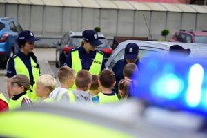 Policjantki podczas spotkania z uczniami