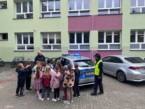 „Bezpieczeństwo - pierwsza klasa”  - policjanci na spotkaniu z dziećmi