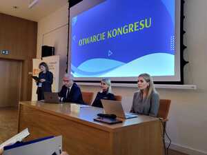 Policjanci biorący udział w Kongresie Nowoczesnej Edukacji na Uniwersytecie Rzeszowskim