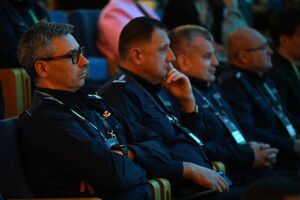 Policjanci podczas Carpathian Drone Summit 2026