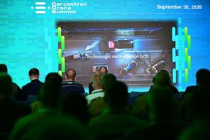 Policjanci podczas Carpathian Drone Summit 2026