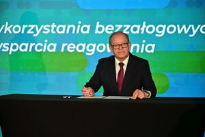 Policjanci podczas Carpathian Drone Summit 2026