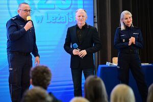 policjanci podczas castingu „Przyszłość a Ty”