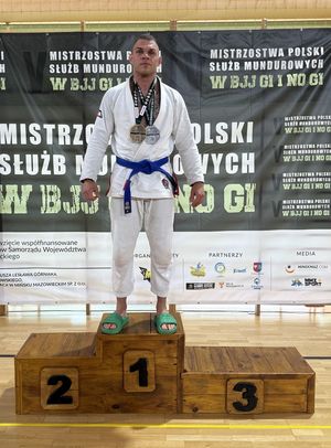 Na zdjęciu mł. asp. Damian Grendys.