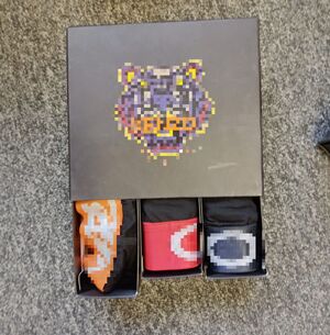 Na zdjeciu pudełko.