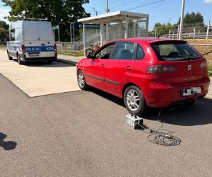 "Cichy i czysty Rzeszów - policjanci eliminowali z ruchu pojazdy emitujące nadmierną emisję spalin i hałasu.