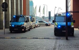 Policjanci przeciwko nieodpowiedzialnemu korzystaniu z hulajnóg elektrycznych