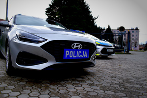 nieoznakowany radiowóz