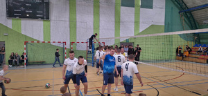 policjanci uczestniczący w turnieju