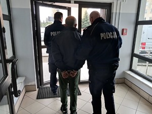 Zatrzymani za oszustwa metodą „na policjanta”