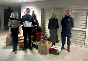 Policjanci z ropczyckiej komendy wsparli podopiecznych Fundacji Podkarpackie Hospicjum dla Dzieci