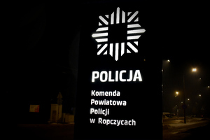 Przyjechał na komendę samochodem, pomimo tego, że był pod wspłwem alkoholu