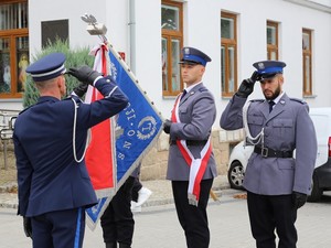 policjanci podczas uroczystości patronalnych w Miejscu Piastowym