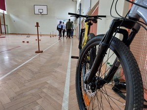 uczestnicy turnieju bezpieczeństwa w ruchu drogowym