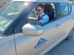 Pracownicy Wojewódzkiego Ośrodka Ruchu Drogowego w Krośnie oraz funkcjonariusze Policji z Polski i Słowacji w czasie spotkania