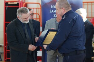 zdjęcia z finału II Podkarpackich Mistrzostw Policji w Piłce Halowej