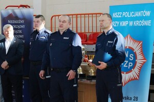 zdjęcia z finału II Podkarpackich Mistrzostw Policji w Piłce Halowej