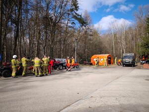 zdjęcia z ćwiczeń z zakresu reagowania kryzysowego na terenie gminy Jedlicze