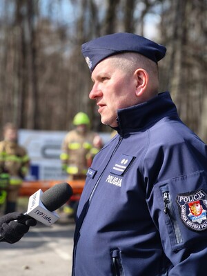 zdjęcia z ćwiczeń z zakresu reagowania kryzysowego na terenie gminy Jedlicze