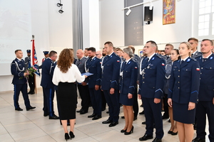 Policjanci zgromadzeni na uroczystości