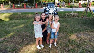 Policjanci podczas pikniku