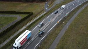 Policjanci podczas prowadzonej akcji trzeźwość.