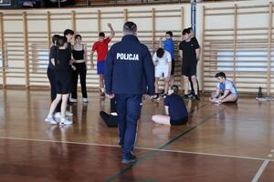 Pierwsze testy sprawnościowe dla uczniów klas policyjnych w Kolbuszowej