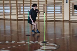 Pierwsze testy sprawnościowe dla uczniów klas policyjnych w Kolbuszowej