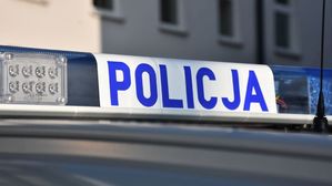 Sygnalizator z napisem Policja