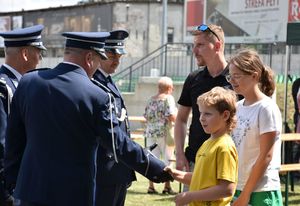 Policjanci i dzieci