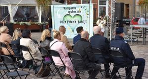 Zgromadzeni goście na płycie jarosławskiego rynku