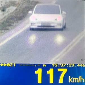 Zdjęcia z pomiarów przekroczeń dopuszczalnej prędkości