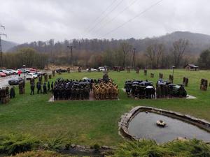 droga krzyżowa służb mundurowych w Zwierzyniu